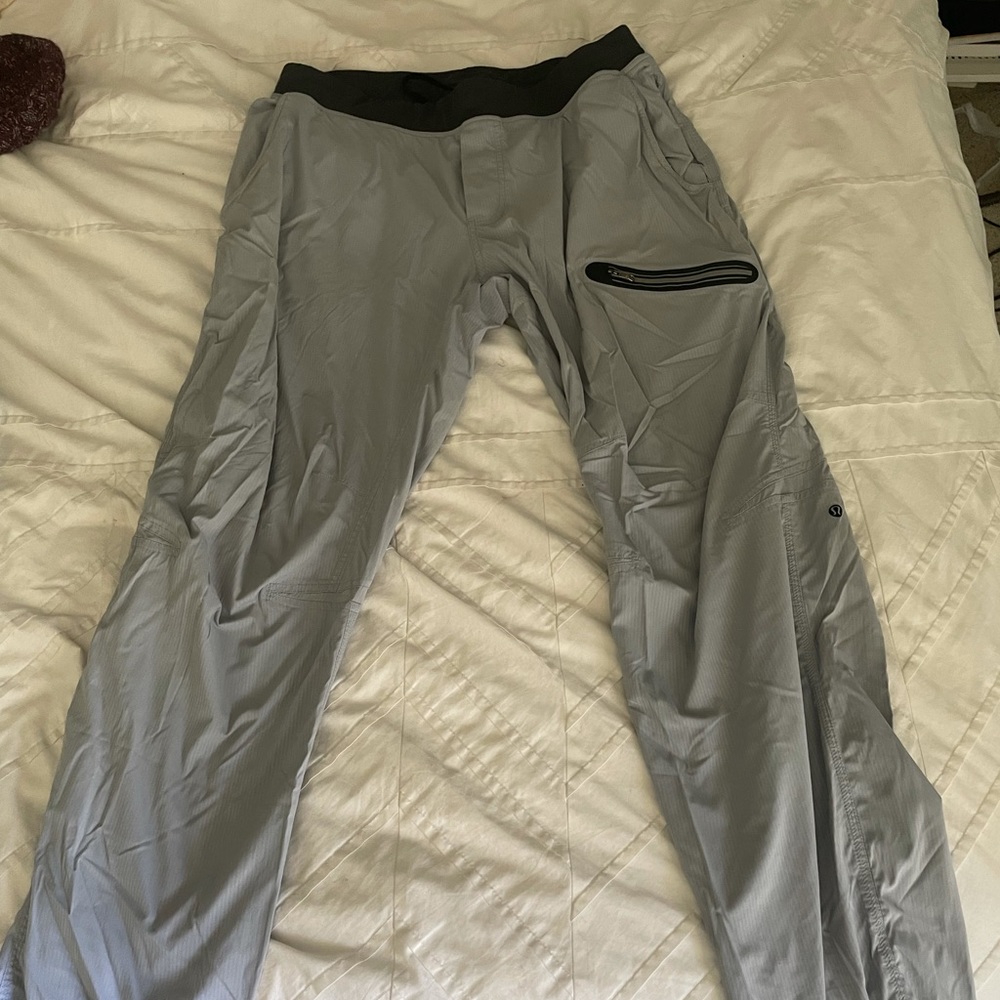 Men’s lululemon pant